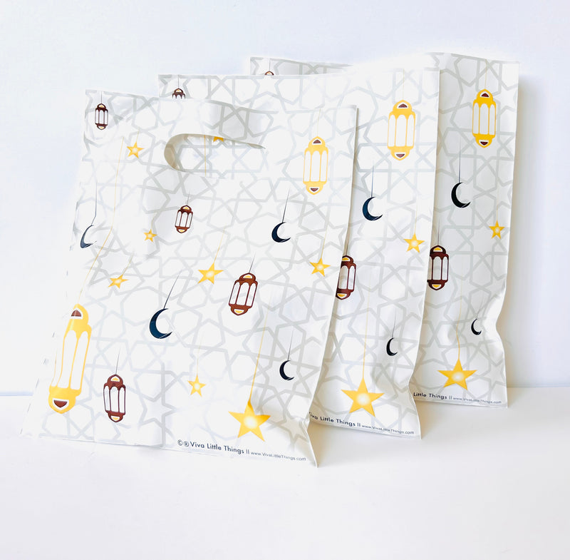 White Goodie Bags with Crescent, Stars and Lantern Pattern (60 bags)